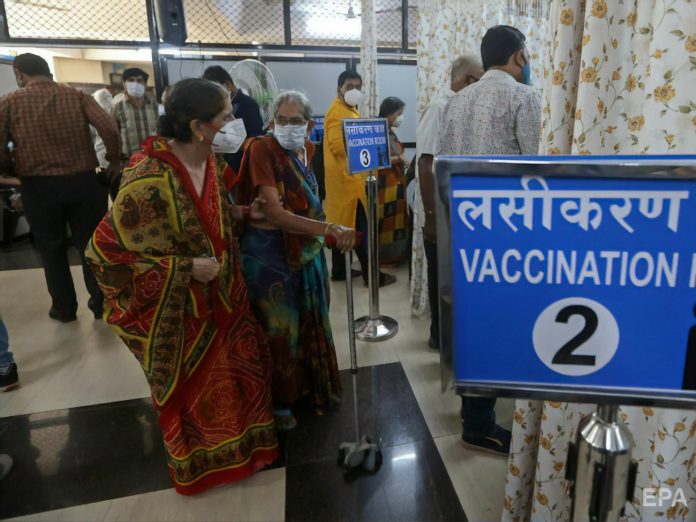 indiya-priostanovit-eksport-vaktsiny-covishield-chtoby-obespechit-sobstvennoe-naselenie-reuters