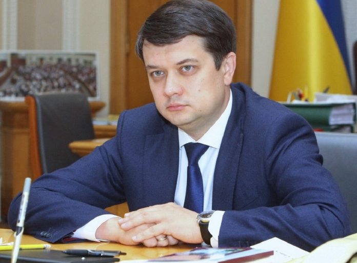 razumkov-vyskazalsya-ob-onlajn-golosovaniya-v-rade-posovetoval-kabminu-uluchshat-sobstvennuyu-rabotu