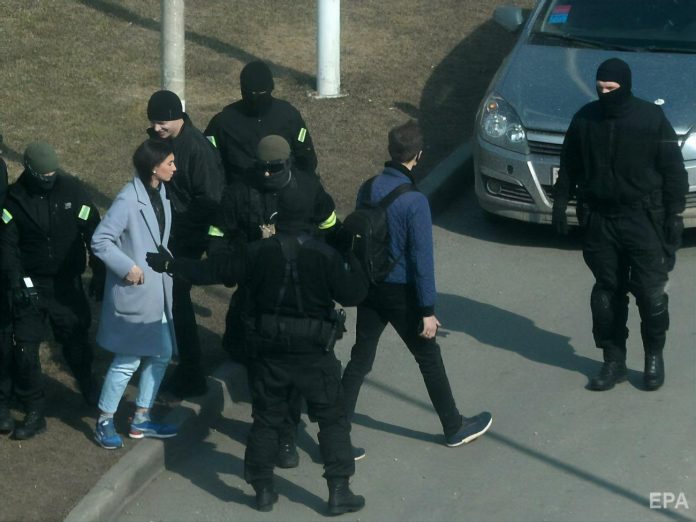 v-belarusi-v-subbotu-zaderzhali-uzhe-pochti-200-chelovek-pravozashhitniki