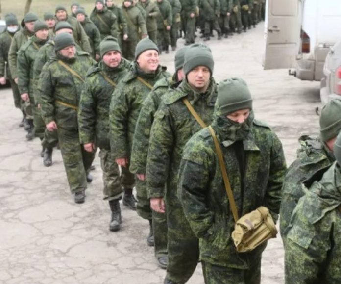 vseobshhaya-mobilizatsiya-v-rossii-kak-nikogda-blizko-vse-drugie-istochniki-zhivoj-sily-ischerpany