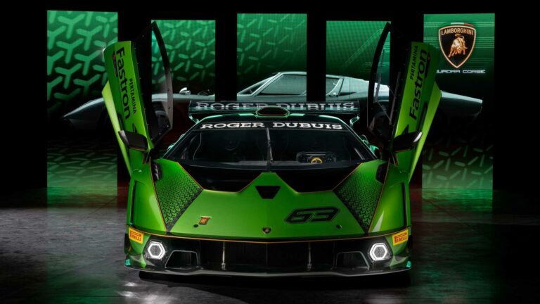 Lamborghini Essenza SCV12 представлен официально: самый мощный атмосферный V12