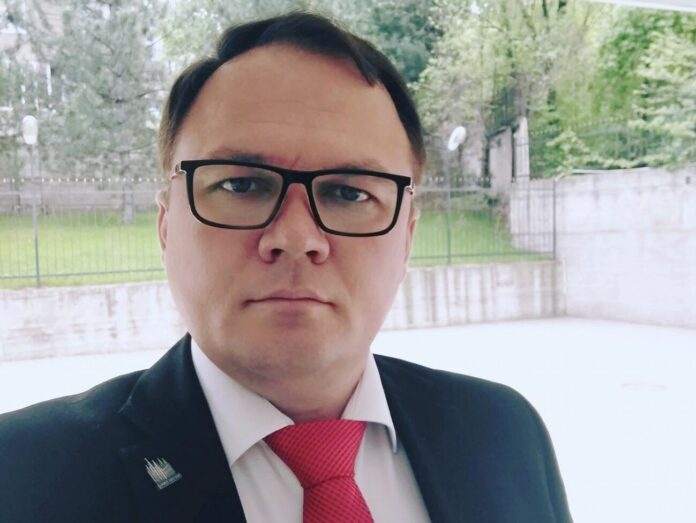 normalnyh-russkih-prosto-net-okkupanty-dnyami-nasilovali-15-letnyuyu-devochku-na-glazah-umirayushhej-materi
