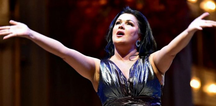 opernaya-diva-anna-netrebko-spoet-v-kieve