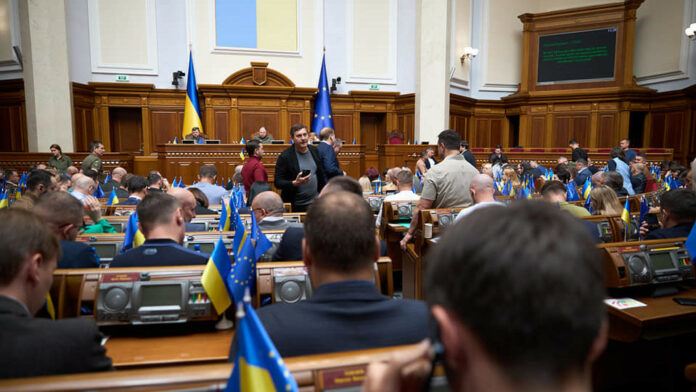 rada-prinyala-zakonoproekt-po-obespecheniyu-lecheniya-covid-19
