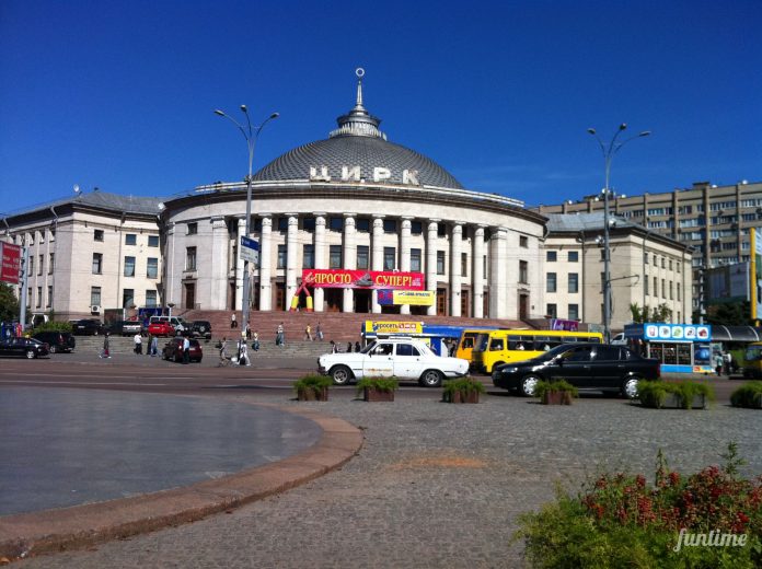 zvezdy-tsirka-pogulyali-v-kieve