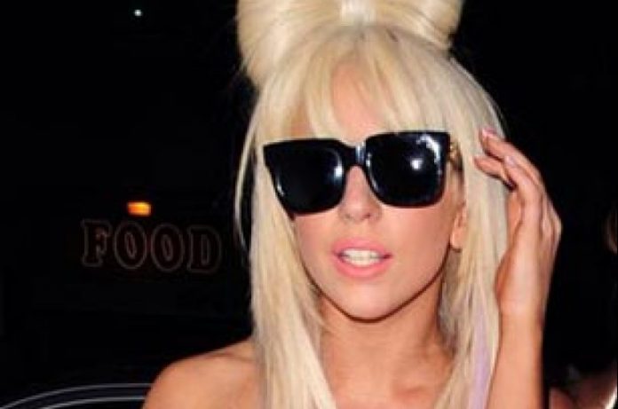 ledi-gaga-pervoj-nabrala-9-millionov-podpischikov-v-twitter