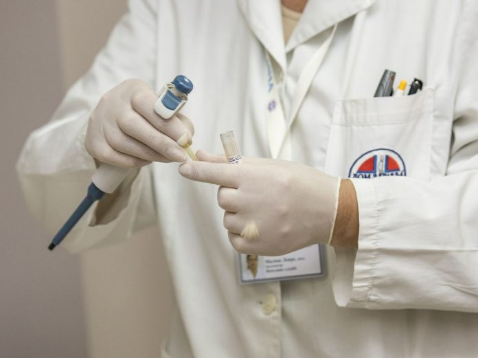 vo-lvovskoj-oblasti-za-noch-poyavilsya-eshhe-odin-chelovek-s-podozreniem-na-koronavirus